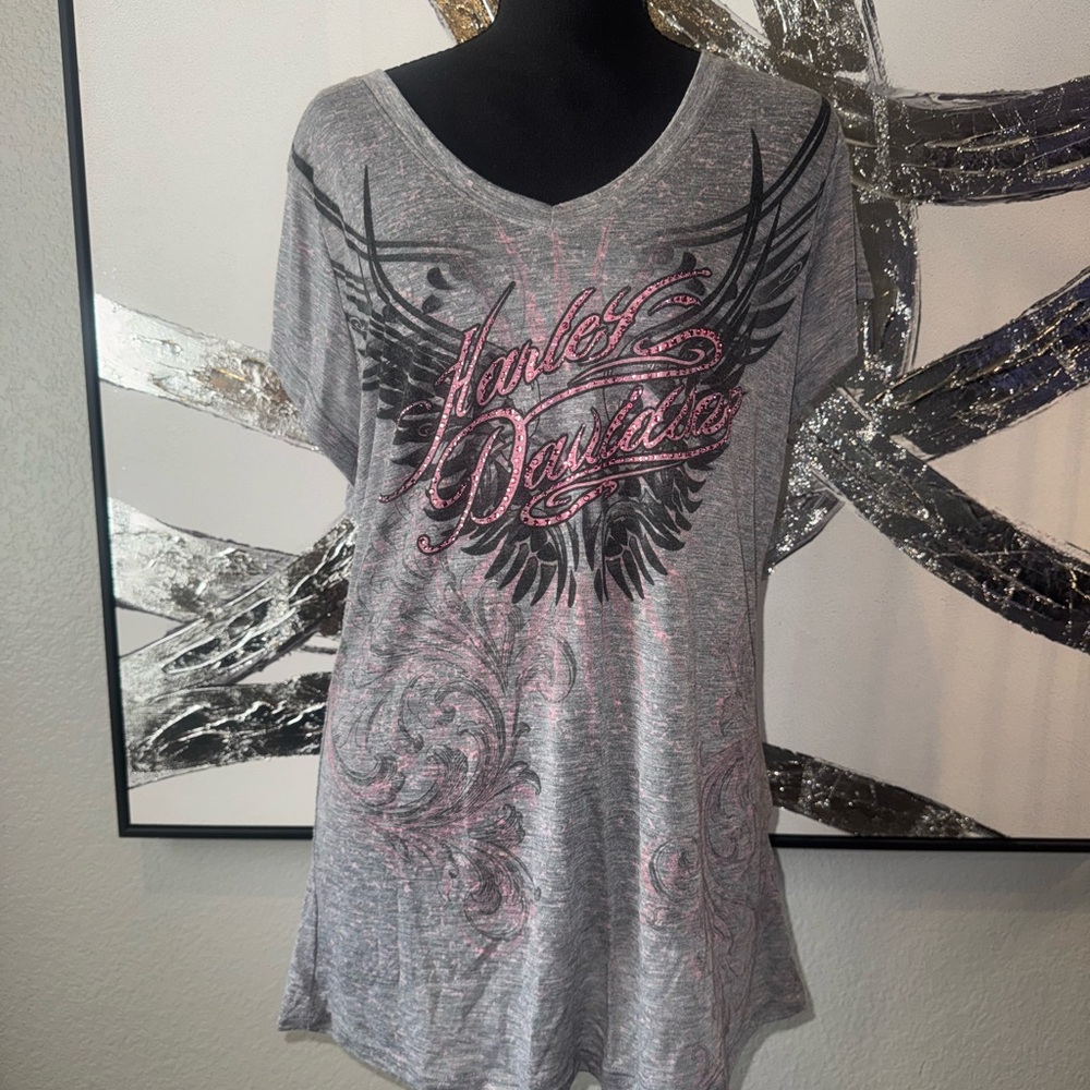 Harley-Davidson Heather Gray Tee with Pink Script & Black Wings